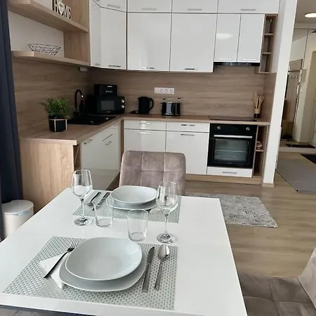 Korosi Apartman Balatonalmádi